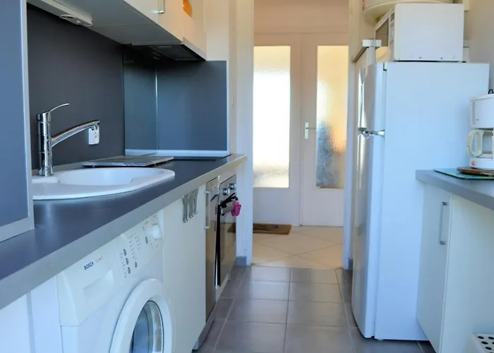 Coquet 2 Pieces Avec Terrasse Au Lavandou, 4 Couchages, Vue Exceptionnelle - Fr-1-251-289 Apartman Le Lavandou