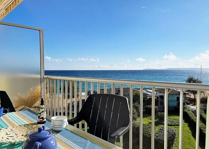 Lejlighed Coquet 2 Pieces Avec Terrasse Au Lavandou, 4 Couchages, Vue Exceptionnelle - Fr-1-251-289 Le Lavandou